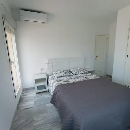公寓 Atico Premium Puerto Deportivo 3habpa 埃斯特波纳
