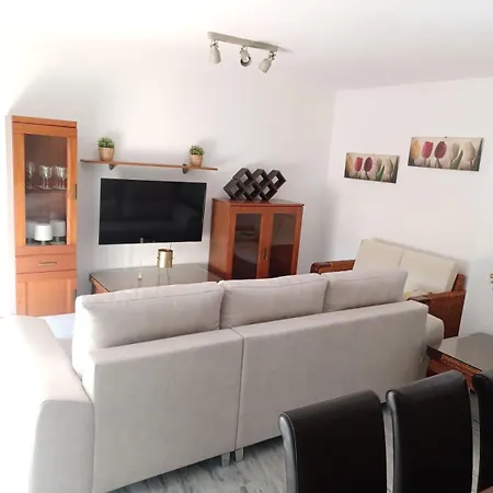 Atico Premium Puerto Deportivo 3habpa * Estepona